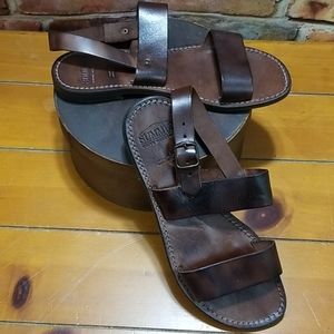 Summit brown leather sandals 7.5